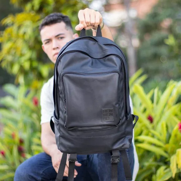 Renmenbo BackpackBlack Leather